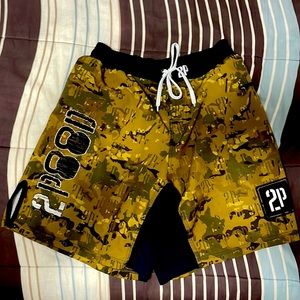 2Pood workout shorts (M)